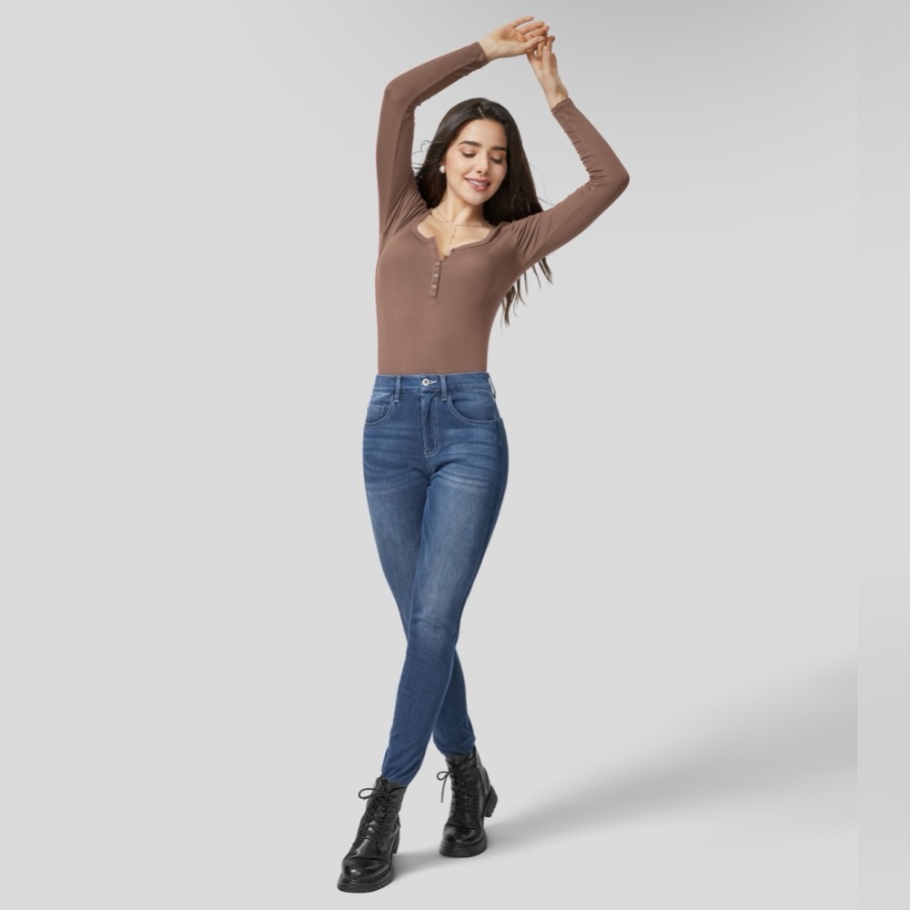 Halara Ribbed Henley Neck Long Sleeve Slim Casual Top in Beaver Fur NWT - Large - Picture 5 of 12